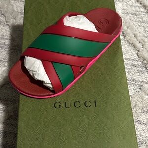 Gucci Red and Green Striped Slides